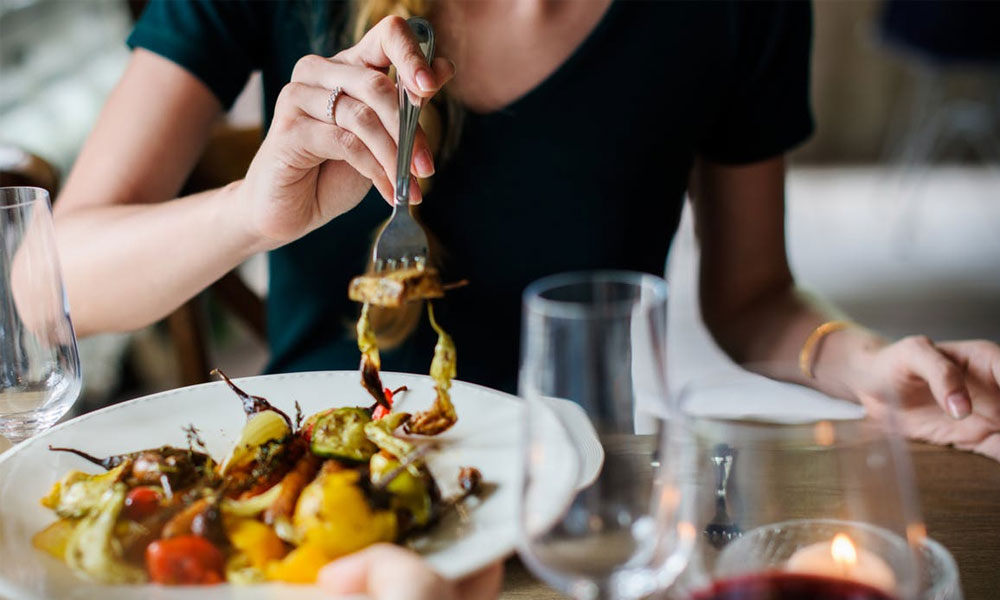 Tip To Eat In Proper Way